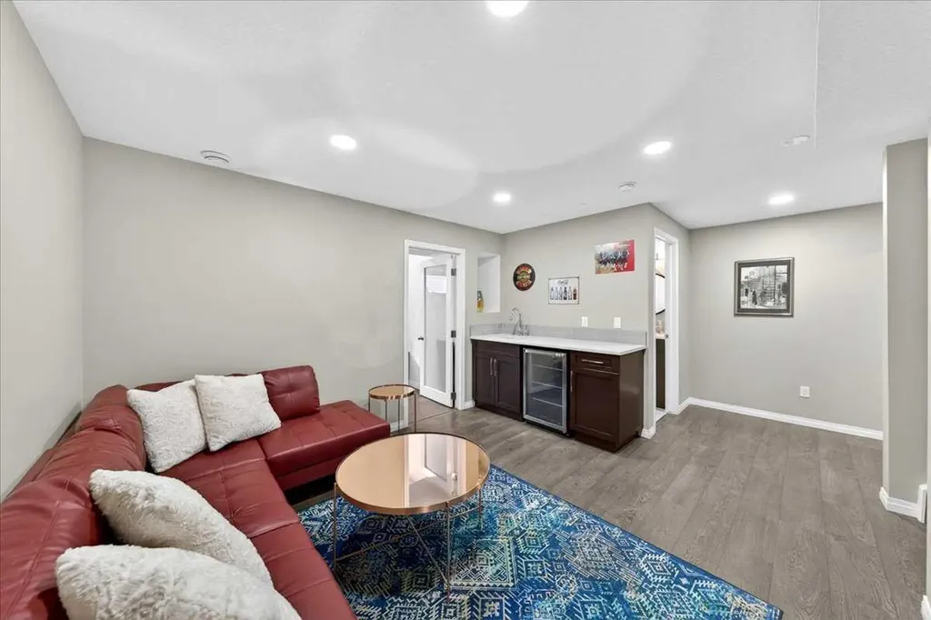 36 Mahogany Row SE Calgary AB T3M 1S9