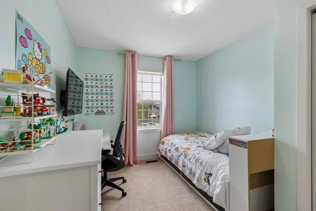 155 Silverado Skies Link SW Calgary AB T2X 0K7