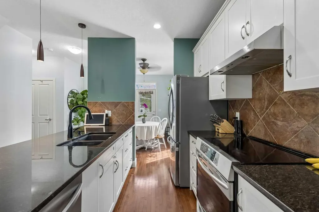 155 Silverado Skies Link SW Calgary AB T2X 0K7