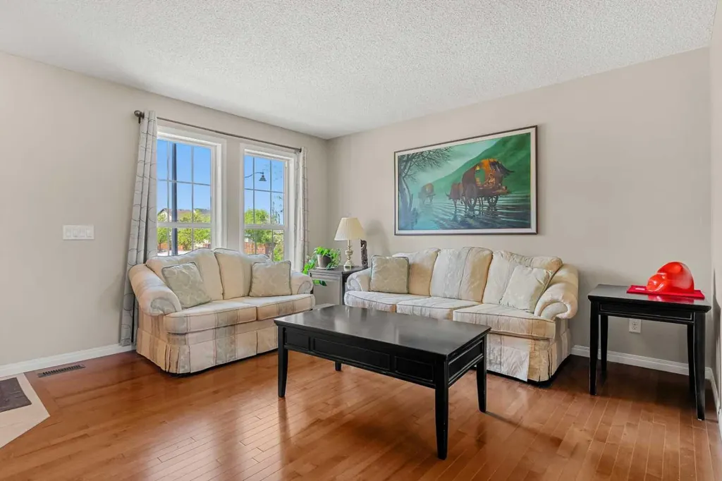249 Elgin Meadows Park SE Calgary AB T2Z0M4