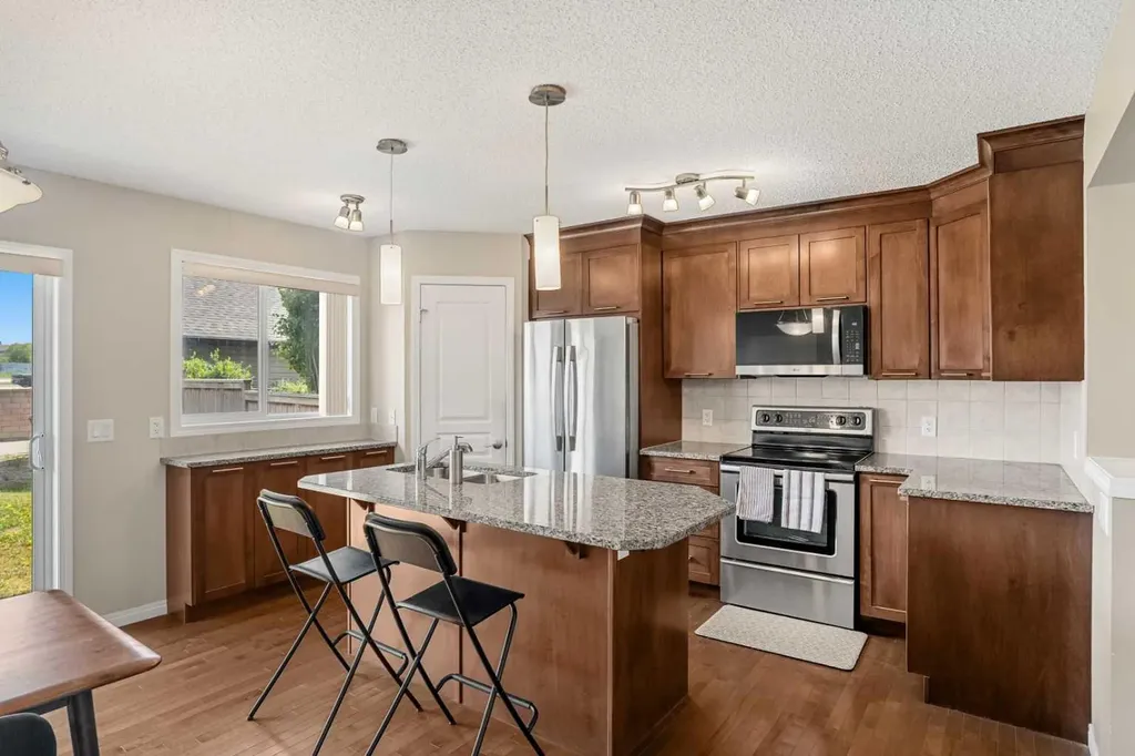 249 Elgin Meadows Park SE Calgary AB T2Z0M4