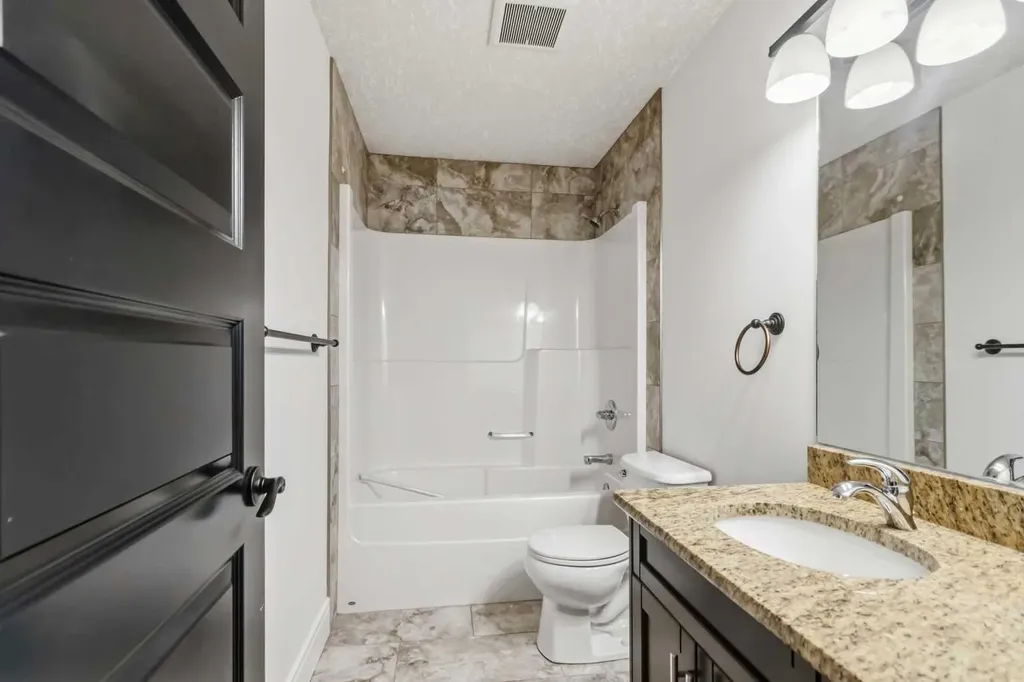 121 Diamondstone Ridge Fort Mcmurray AB T9K 0T8