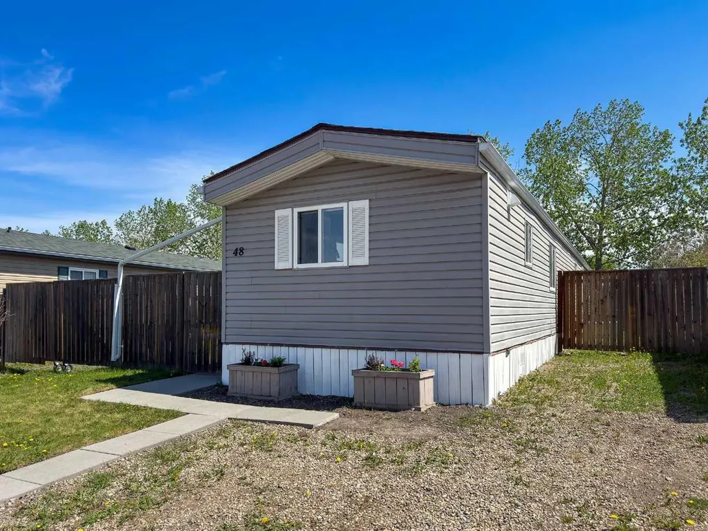 48 Spring Dale Circle SE Airdrie AB T4A 1P2