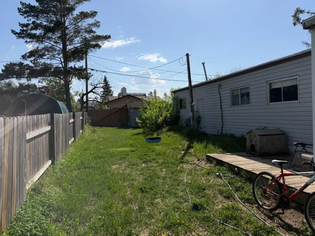 17 2 Avenue E Marshall SK S0M 1R0