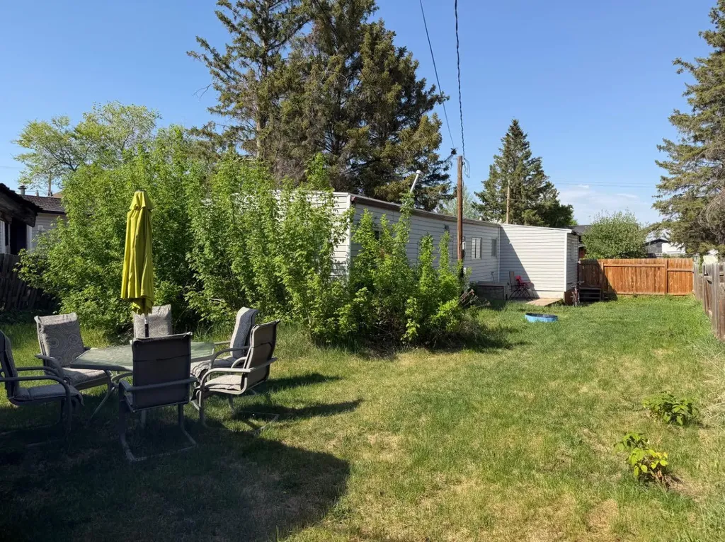 17 2 Avenue E Marshall SK S0M 1R0
