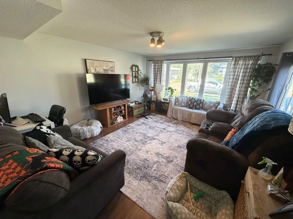 17 2 Avenue E Marshall SK S0M 1R0