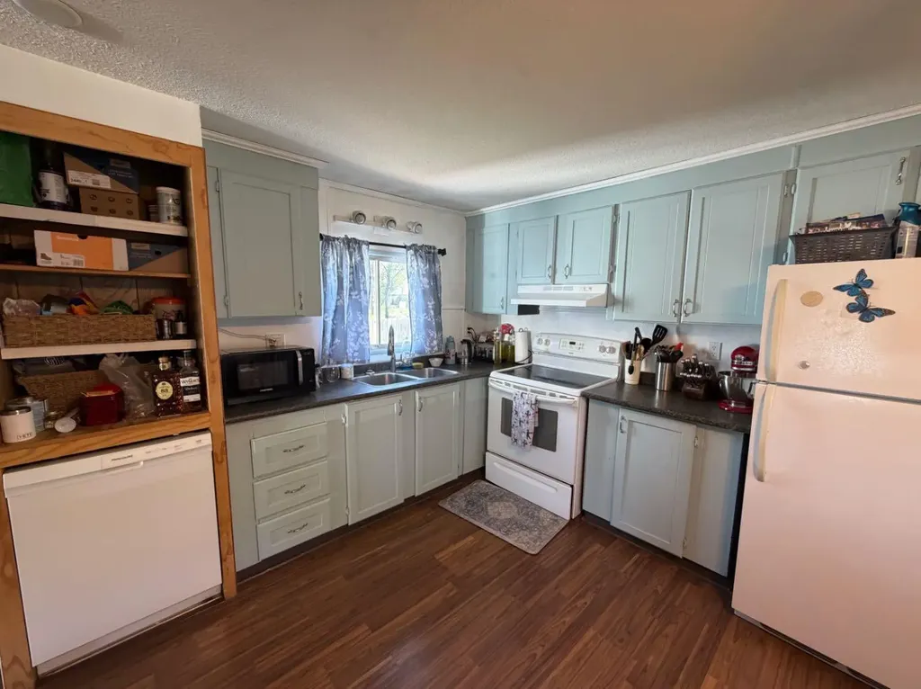 17 2 Avenue E Marshall SK S0M 1R0
