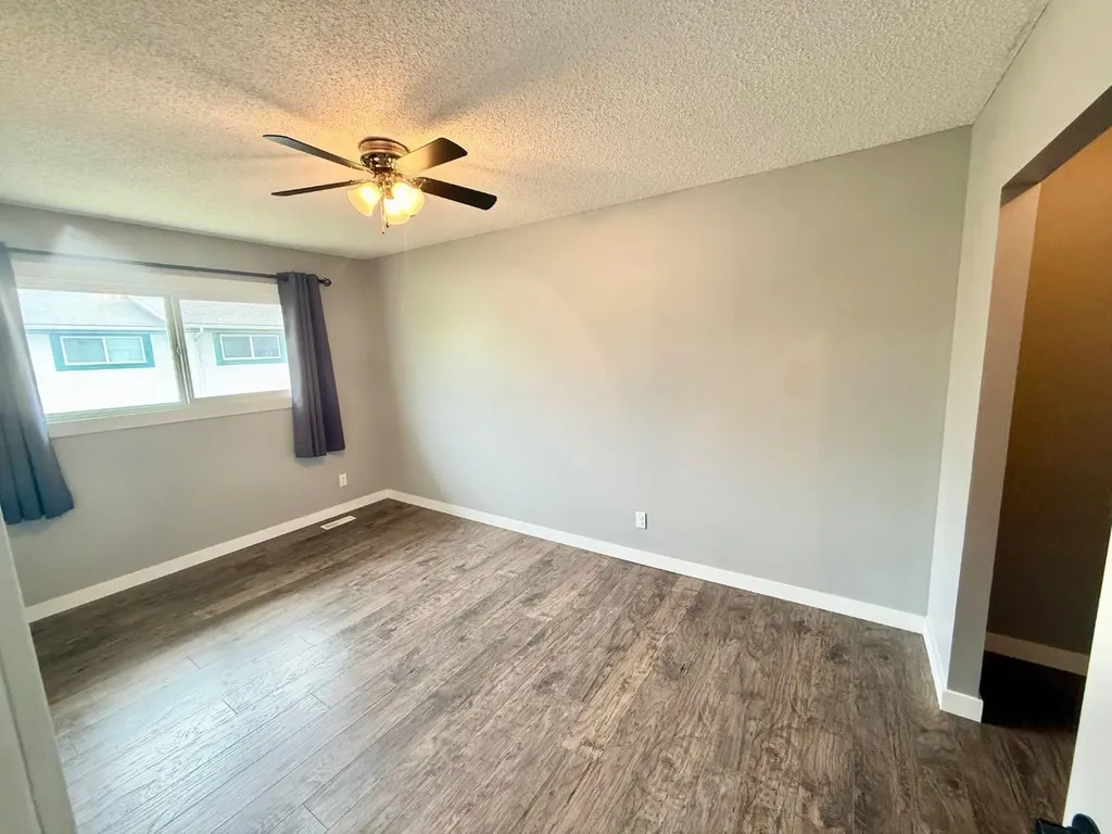 110 Tamarack Avenue Hinton AB T7V1C5
