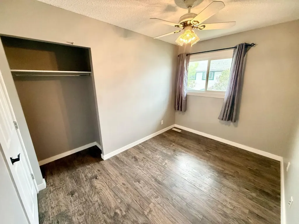 110 Tamarack Avenue Hinton AB T7V1C5