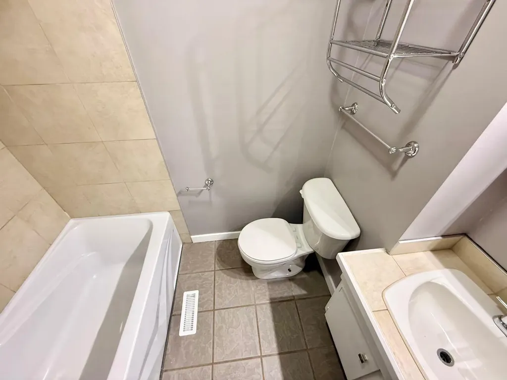 110 Tamarack Avenue Hinton AB T7V1C5