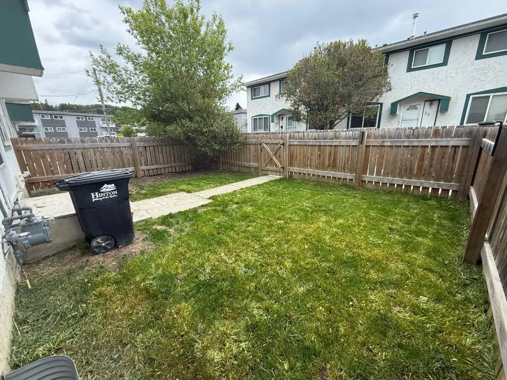 110 Tamarack Avenue Hinton AB T7V1C5