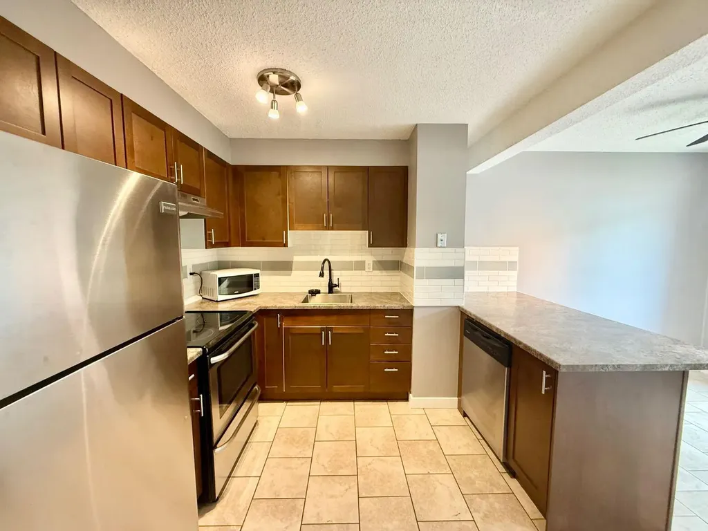 110 Tamarack Avenue Hinton AB T7V1C5