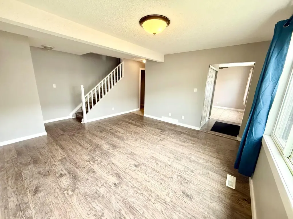 110 Tamarack Avenue Hinton AB T7V1C5