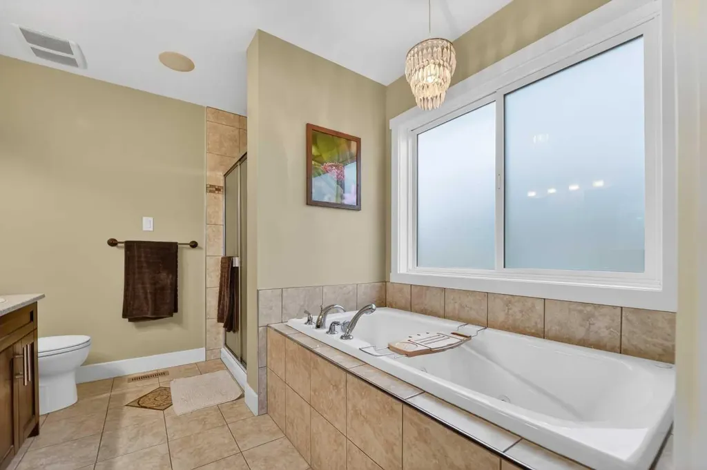 232 Sixmile Common S Lethbridge AB T1K 5S7