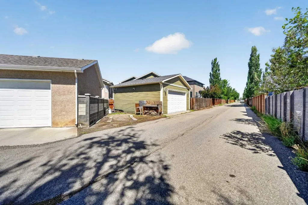 232 Sixmile Common S Lethbridge AB T1K 5S7