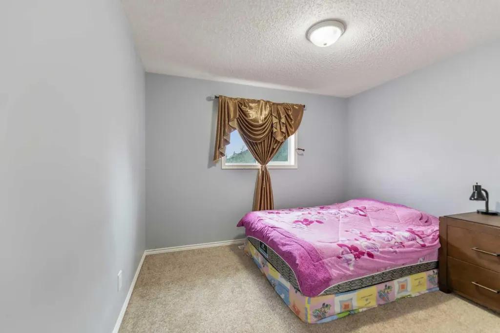 148 Springmere Way Chestermere AB T1X 1P1