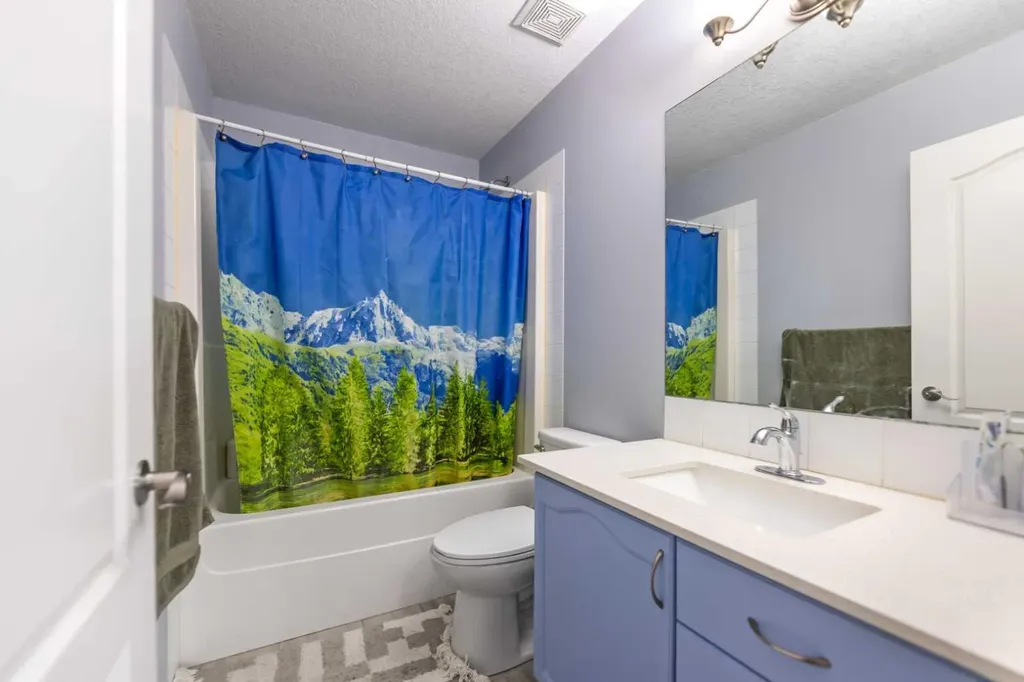 148 Springmere Way Chestermere AB T1X 1P1