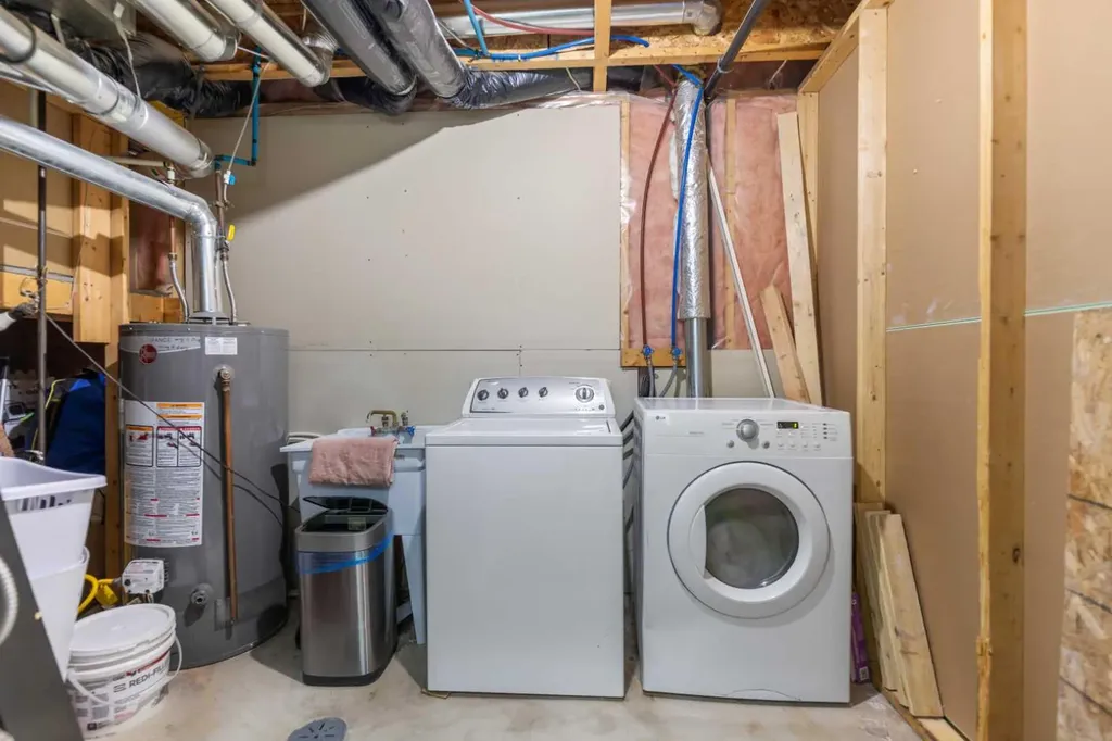 148 Springmere Chestermere AB T1X 1P1