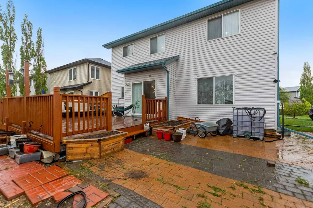 148 Springmere Way Chestermere AB T1X 1P1
