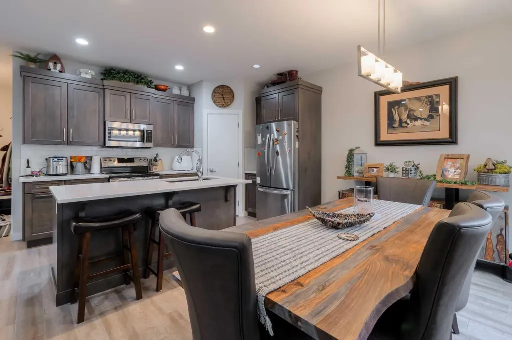 4406 Sundance Drive Coalhurst AB T1L 0V0