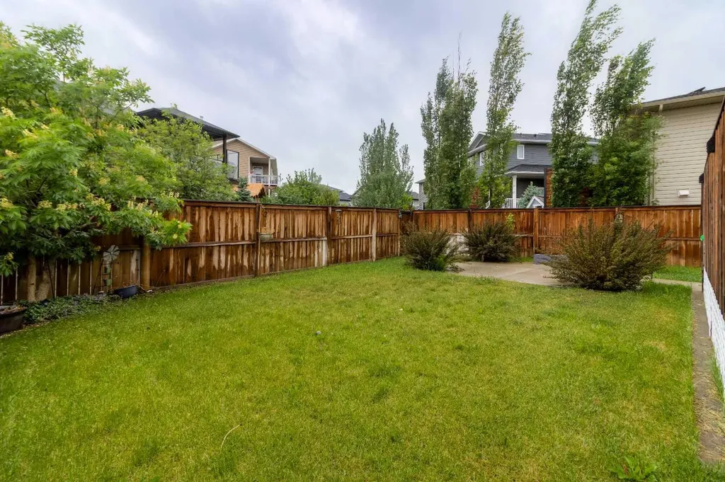 4406 Sundance Drive Coalhurst AB T1L 0V0