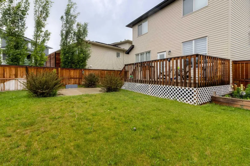 4406 Sundance Drive Coalhurst AB T1L 0V0