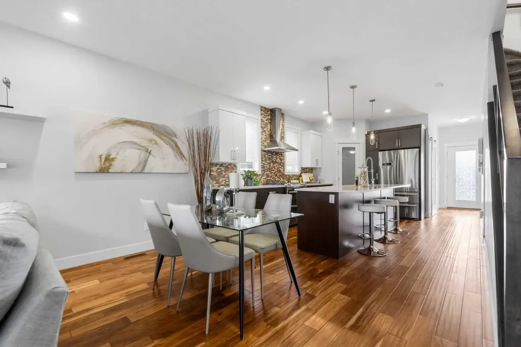 4660 82 Street NW Calgary AB T3B 2P7