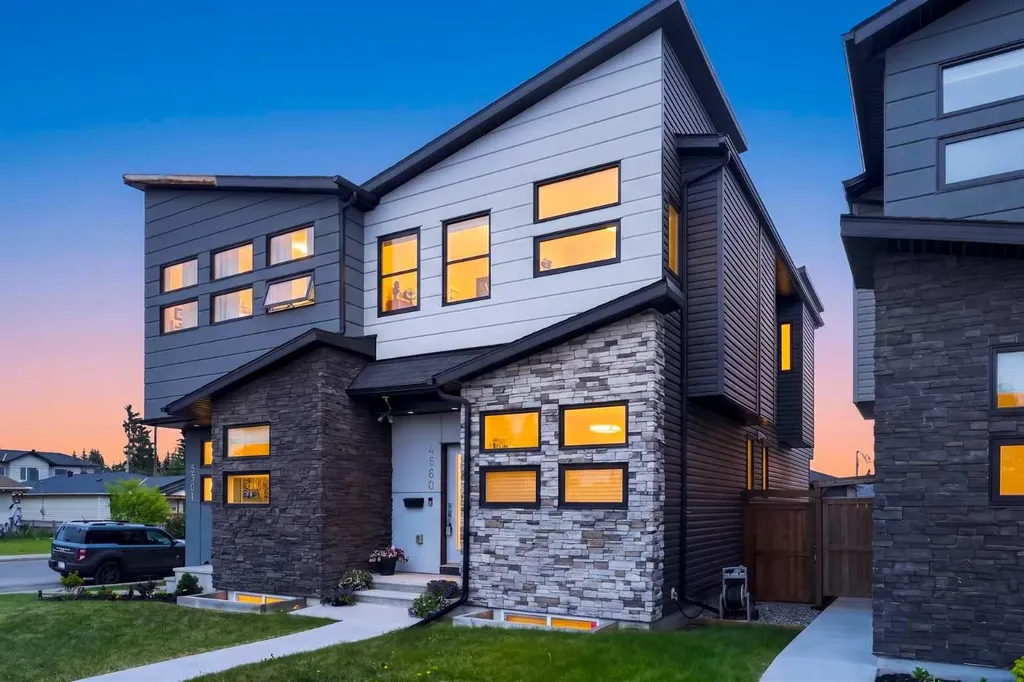 4660 82 Street NW Calgary AB T3B 2P7