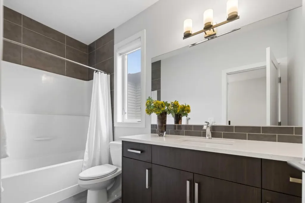 4660 82 Street NW Calgary AB T3B 2P7