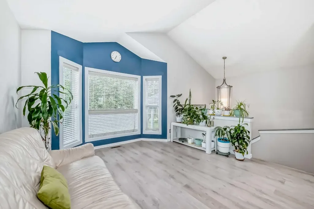 137 Erin Meadow Bay SE Calgary AB T2B 3A2
