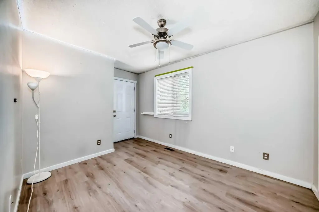 137 Erin Meadow Bay SE Calgary AB T2B 3A2