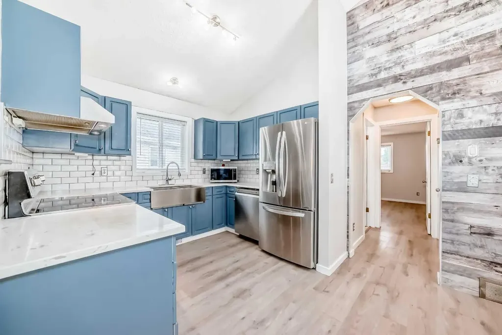 137 Erin Meadow Bay SE Calgary AB T2B 3A2