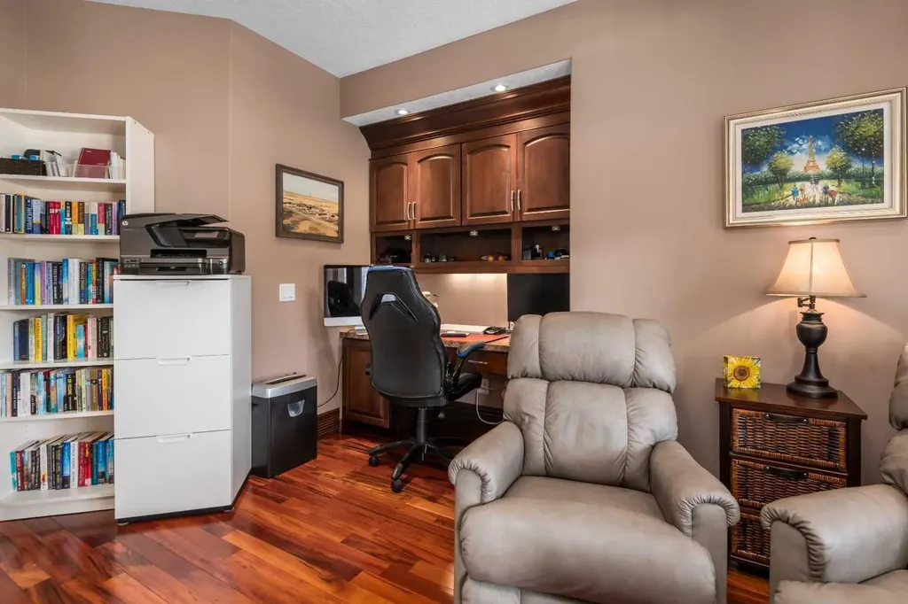 291 Coopers Hill SW Airdrie AB T4B 0R9
