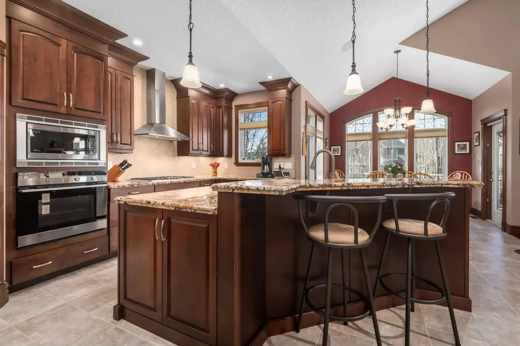 291 Coopers Hill SW Airdrie AB T4B 0R9