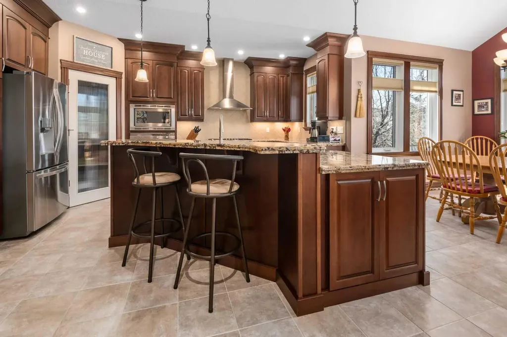 291 Coopers Hill SW Airdrie AB T4B 0R9