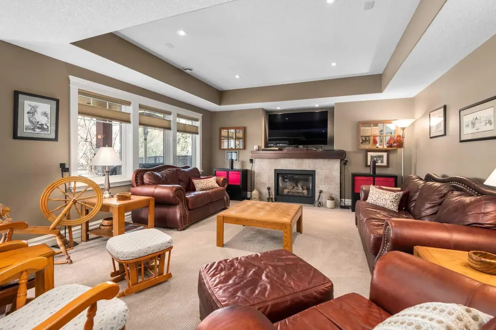 291 Coopers Hill SW Airdrie AB T4B 0R9