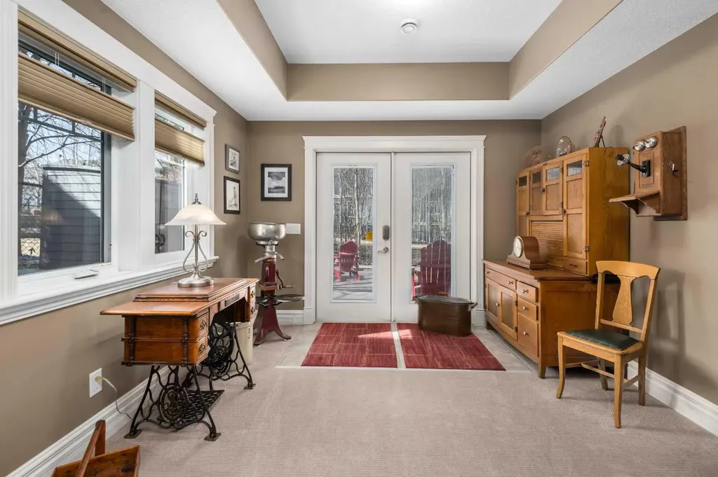291 Coopers Hill SW Airdrie AB T4B 0R9