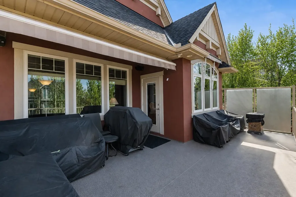 291 Coopers Hill SW Airdrie AB T4B 0R9