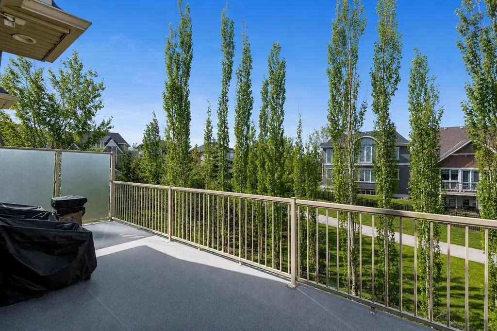 291 Coopers Hill SW Airdrie AB T4B 0R9