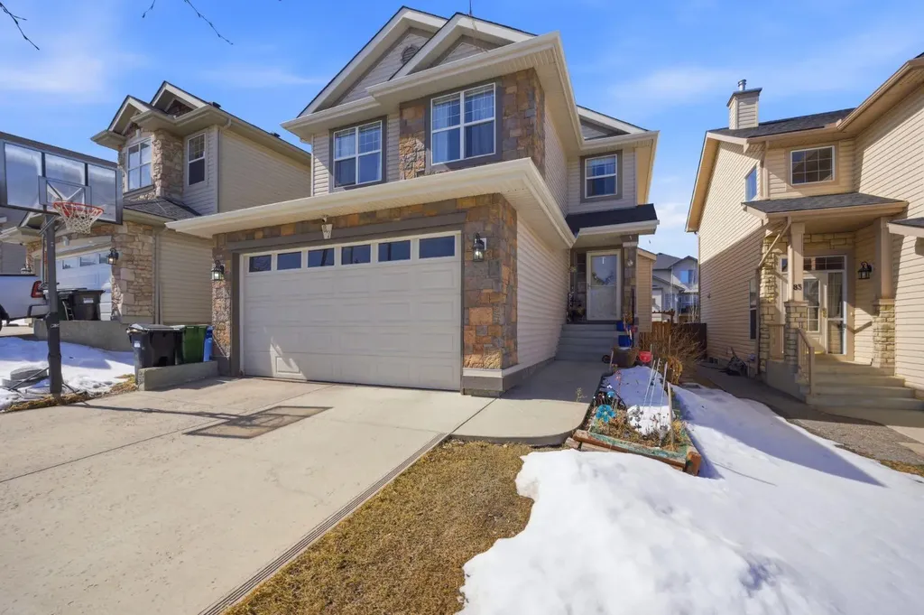 87 Kincora Drive NW Calgary AB T3R1L4