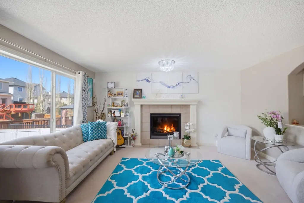87 Kincora Drive NW Calgary AB T3R1L4