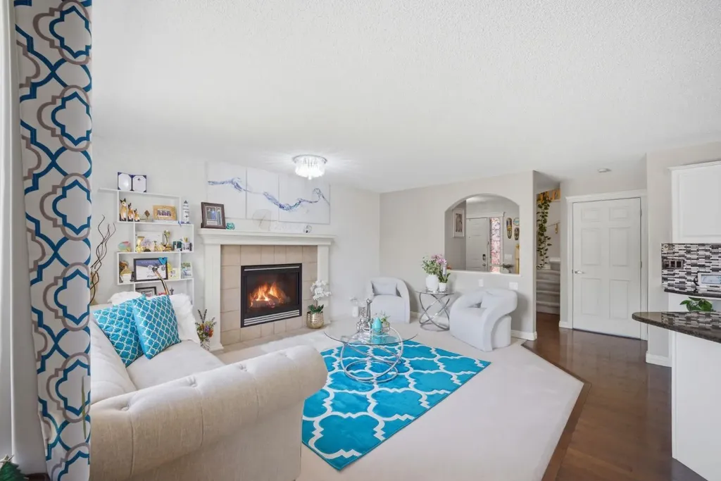 87 Kincora Drive NW Calgary AB T3R1L4