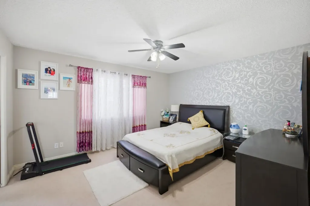 87 Kincora Drive NW Calgary AB T3R1L4