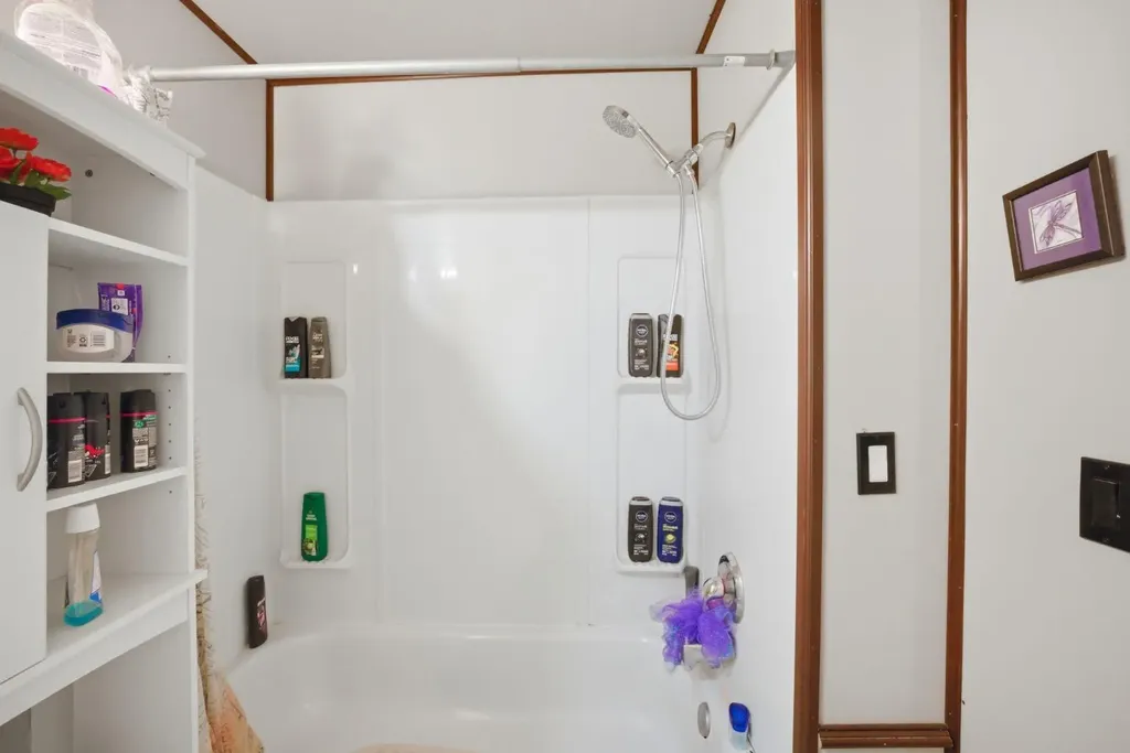 87 Kincora Drive NW Calgary AB T3R1L4
