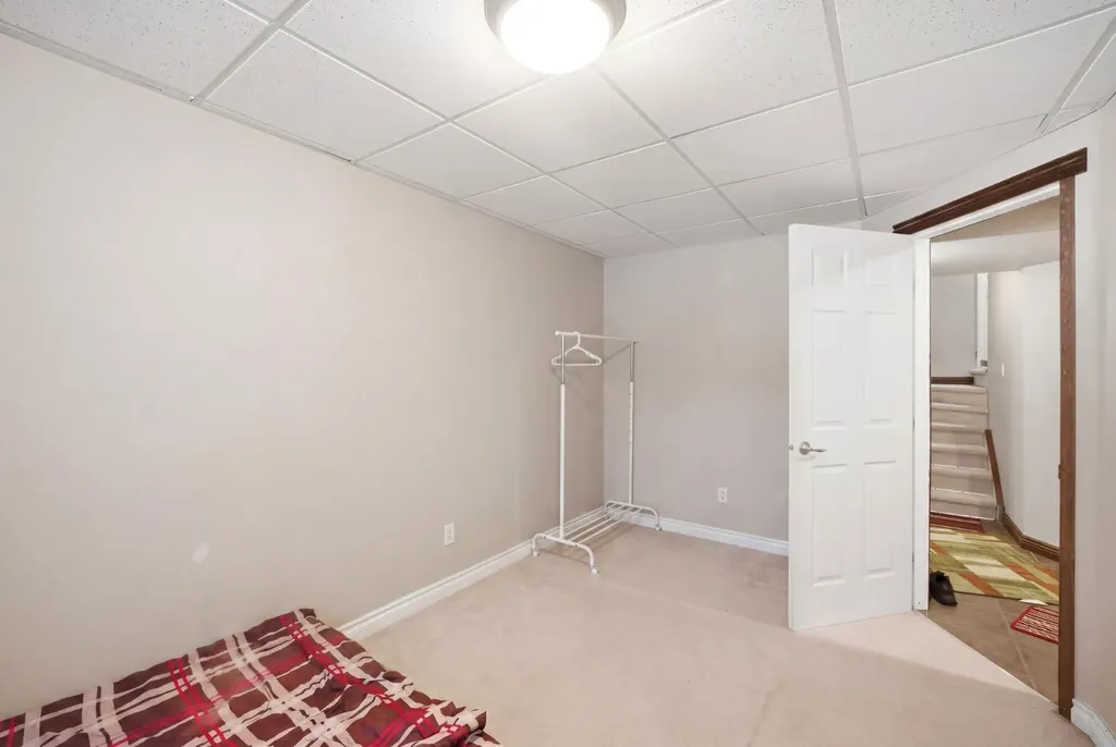 87 Kincora Drive NW Calgary AB T3R1L4