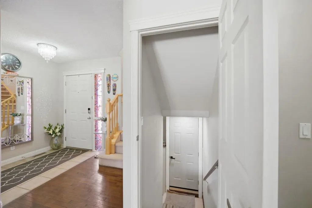 87 Kincora Drive NW Calgary AB T3R1L4