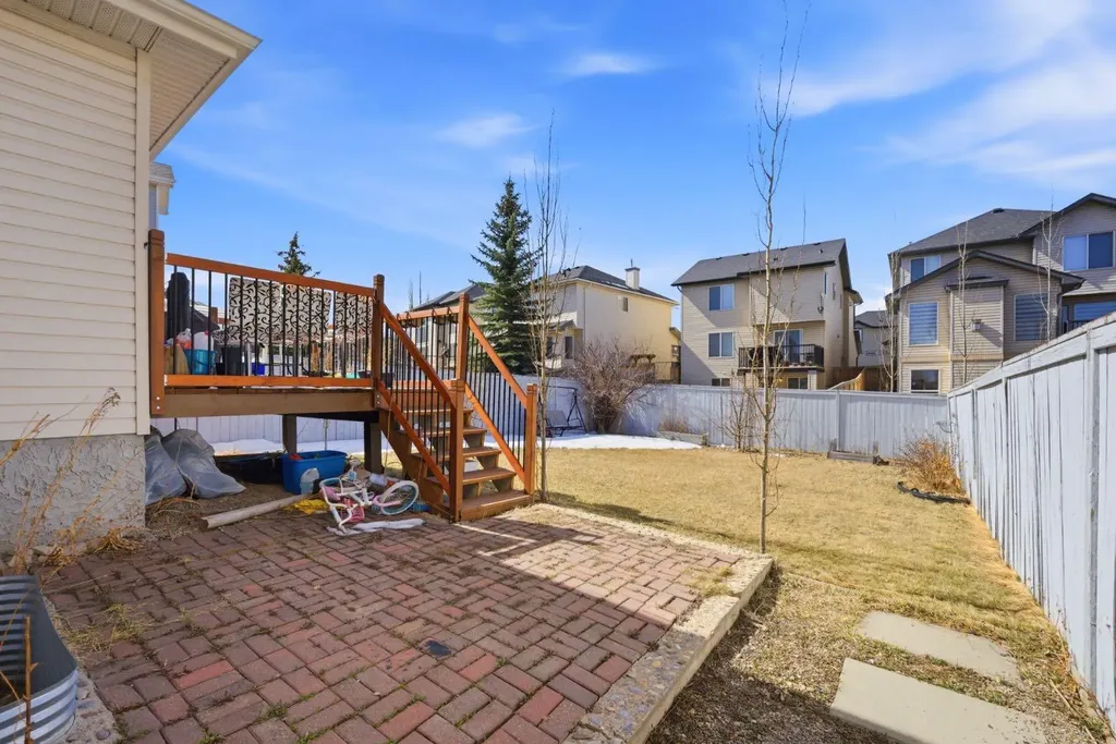 87 Kincora Drive NW Calgary AB T3R1L4