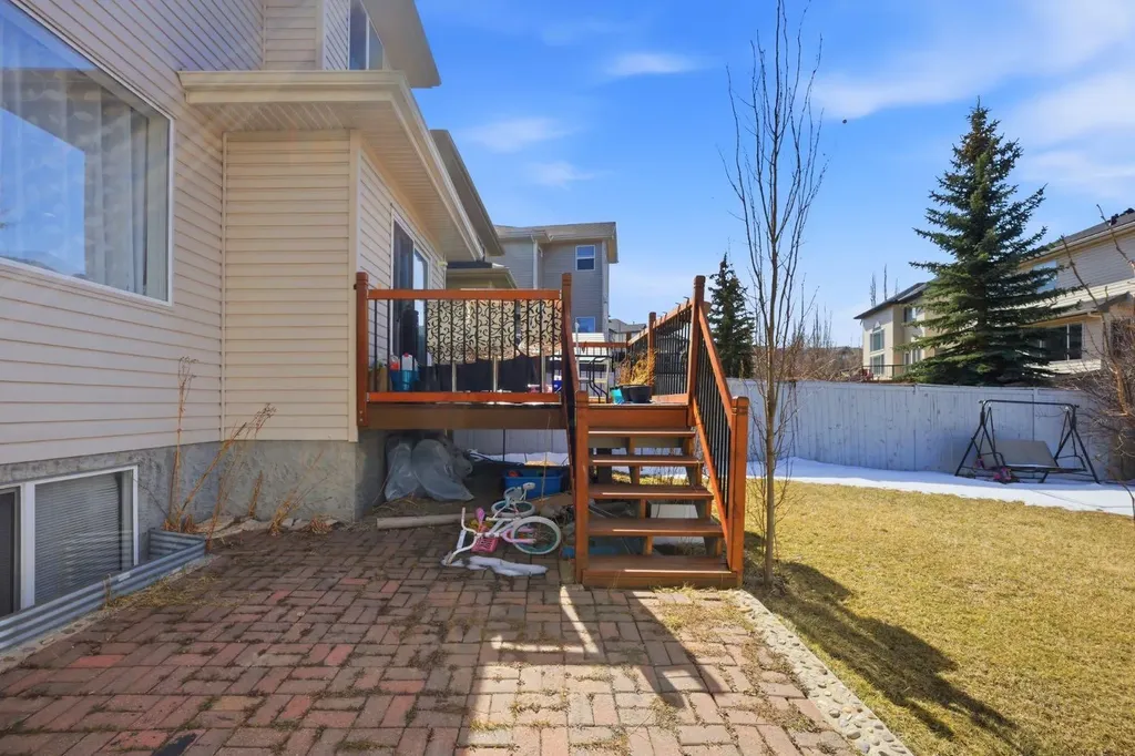 87 Kincora Drive NW Calgary AB T3R1L4