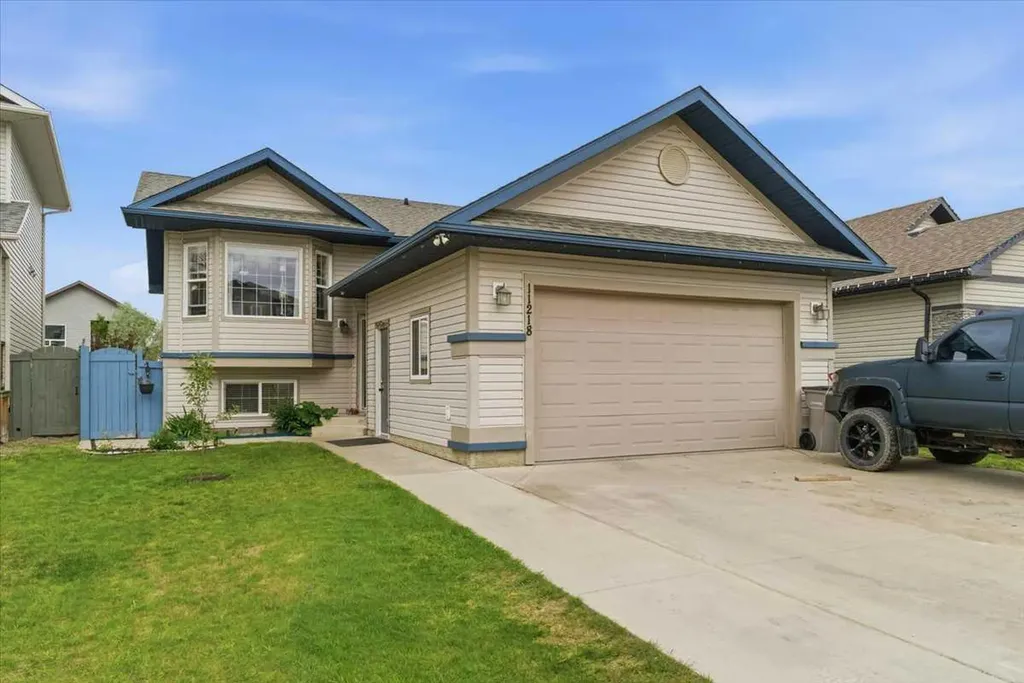 11218 76 Avenue Grande Prairie AB T8W0G4