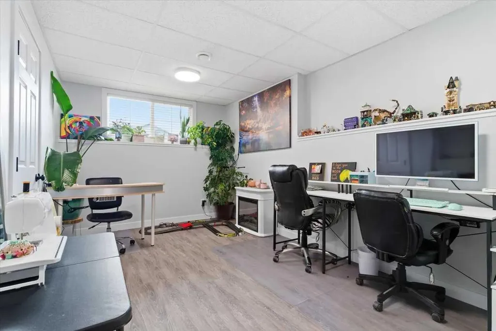 11218 76 Avenue Grande Prairie AB T8W0G4